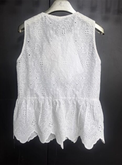 White Blouse (7) White Blouse (7)