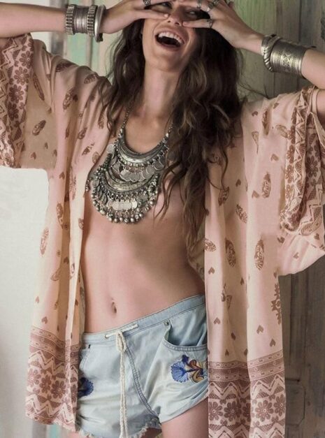 boho-kimono-belle-boho-and-chic-447.jpg Boho-Kimono-Belle