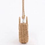 sac-a-bandouliere-demi-rond-tisse-en-rotin