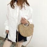 sac-a-bandouliere-demi-rond-tisse-en-rotin