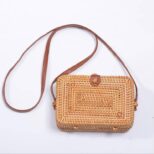sac-a-main-rectangulaire-en-rotin-pour-femmes-2